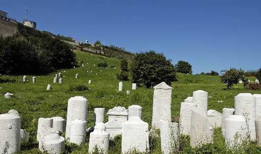 Ancona_Cemetery.jpg (23557 byte)
